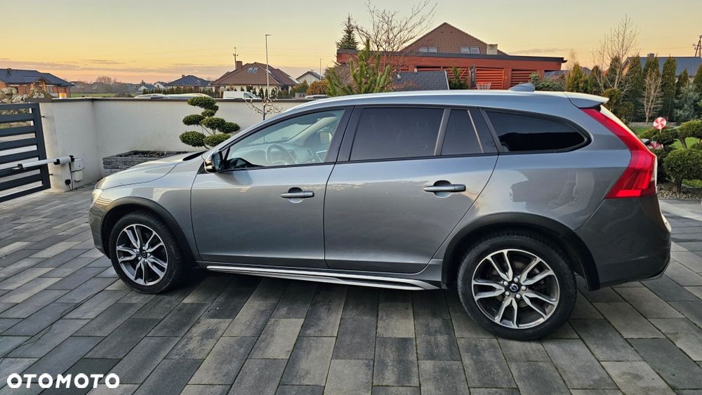 Volvo V60 D4 AWD Drive-E Summum - 5