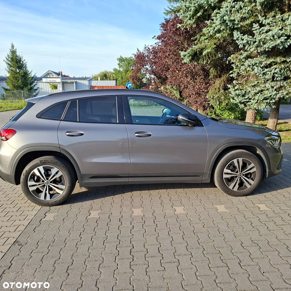 Mercedes-Benz GLA 200 Style - 5