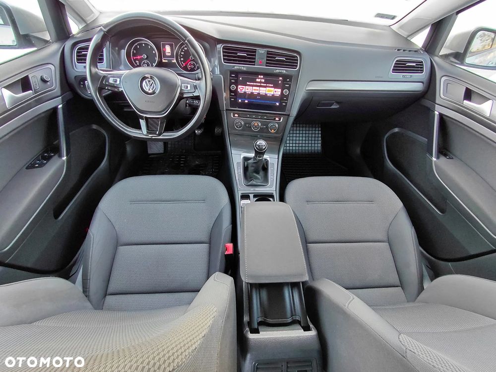 Volkswagen Golf 1.0 TSI BMT Comfortline - 5