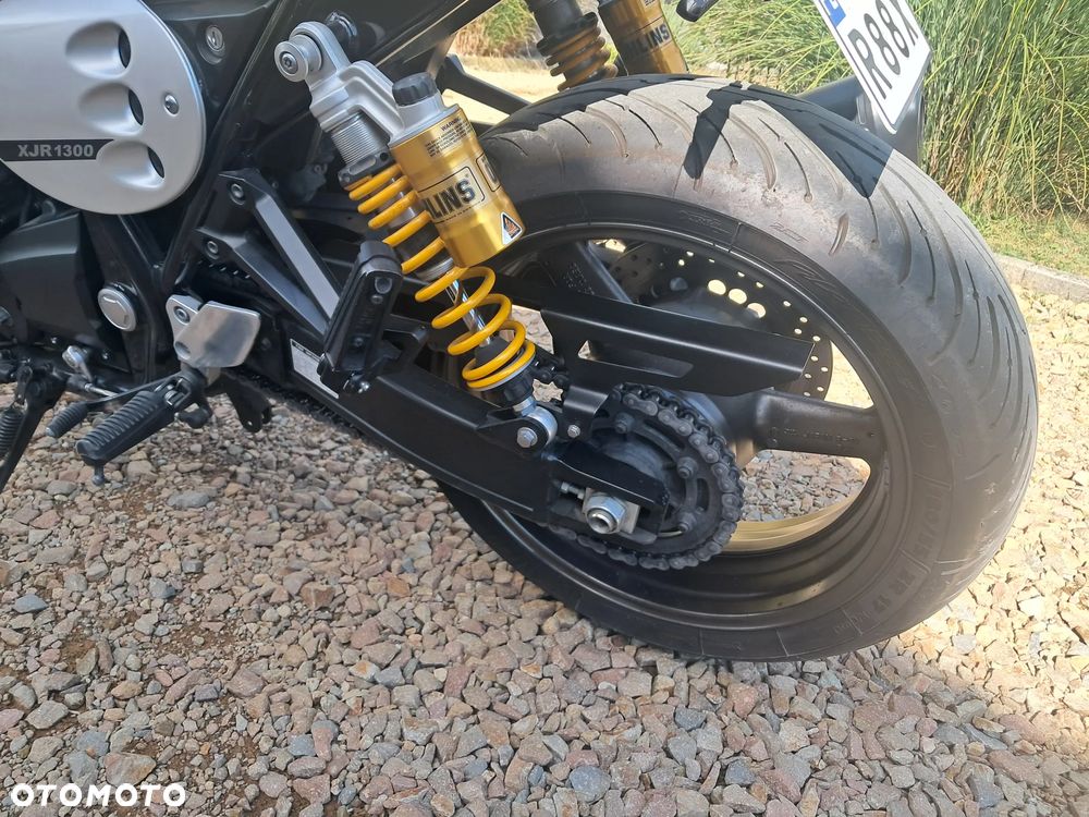 Yamaha XJR - 7