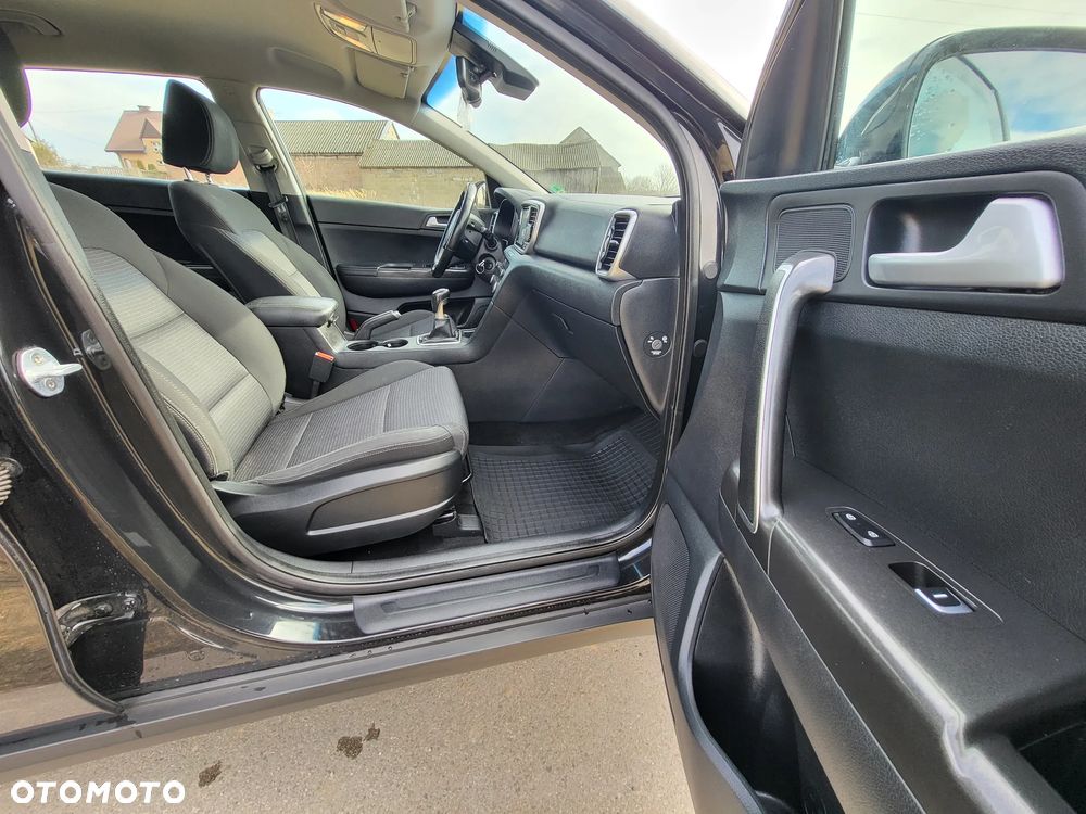 Kia Sportage 1.6 GDI L Business Line Plus 2WD - 23