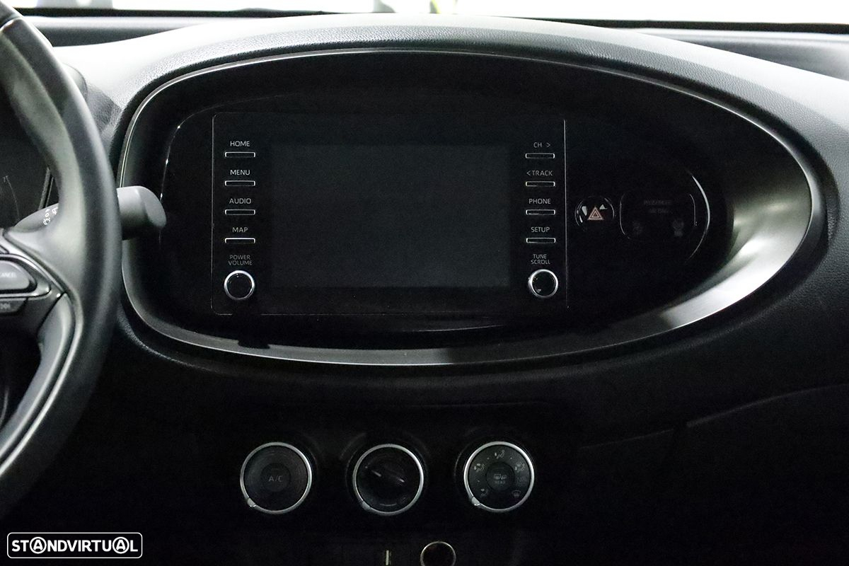 Toyota Aygo 1.0 X-Play - 8
