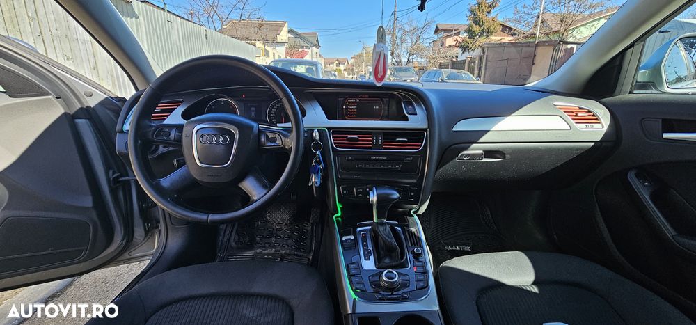 Audi A4 2.0 TDI Multitronic Avant - 10