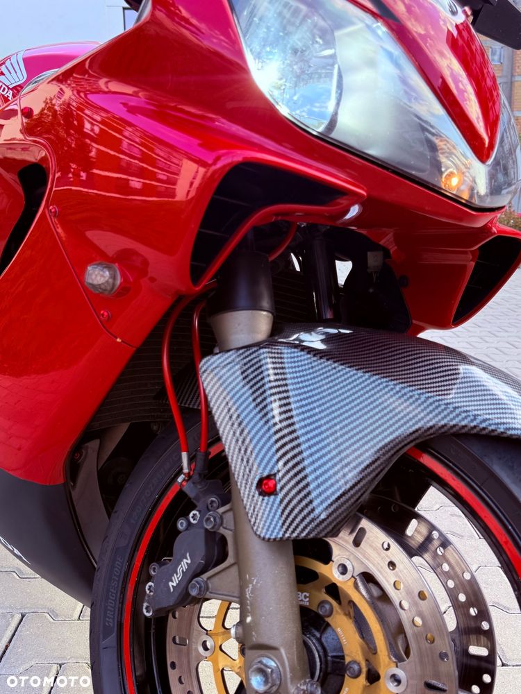 Honda CBR - 8
