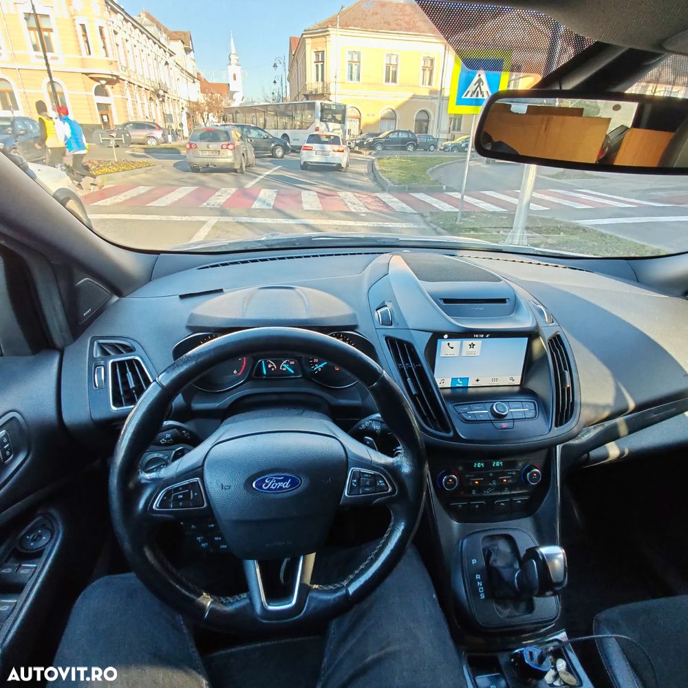 Ford Kuga 2.0 TDCi 4WD Powershift ST-Line - 9