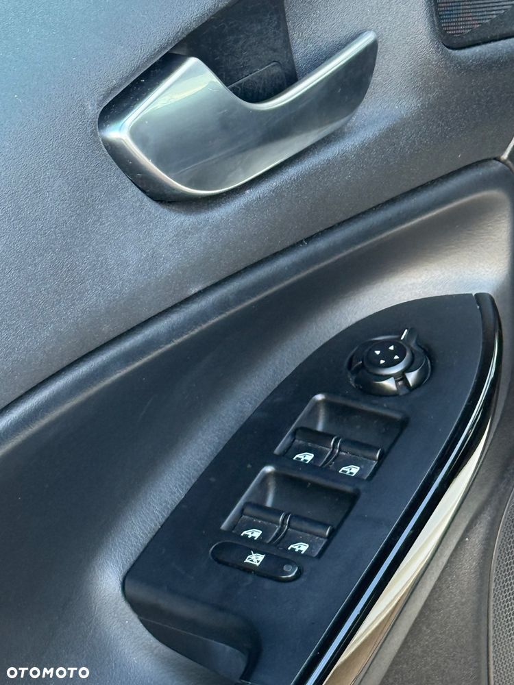 Alfa Romeo Giulietta 10-14 - 25