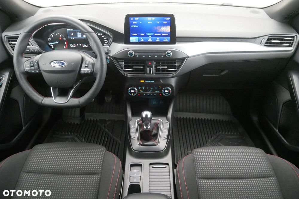 Ford Focus - 8