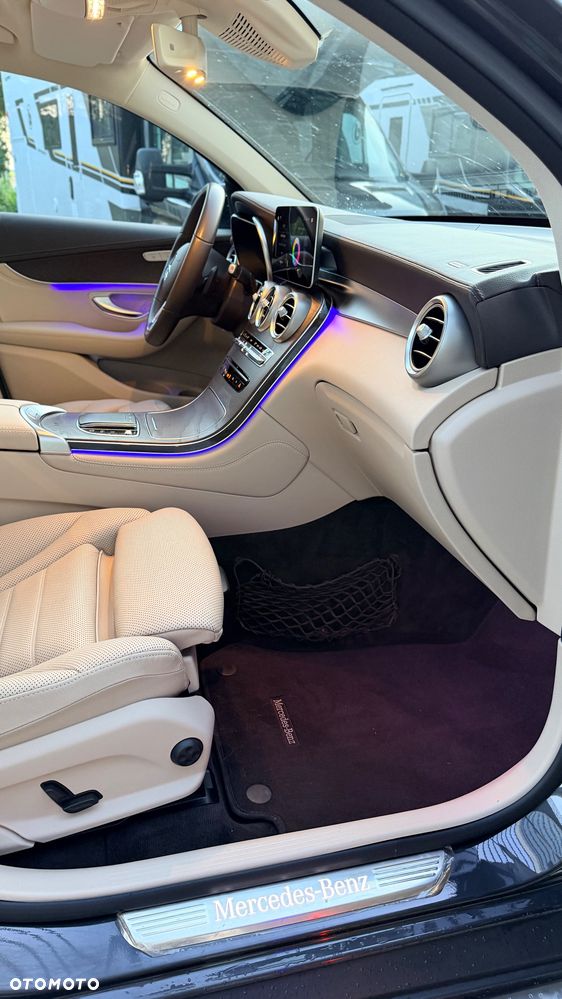 Mercedes-Benz GLC - 15