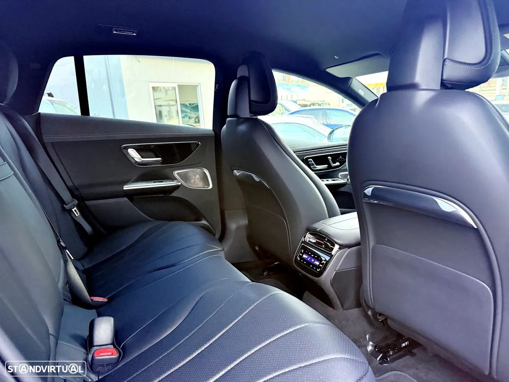 Mercedes-Benz EQE SUV 350+ AMG Line Premium - 32