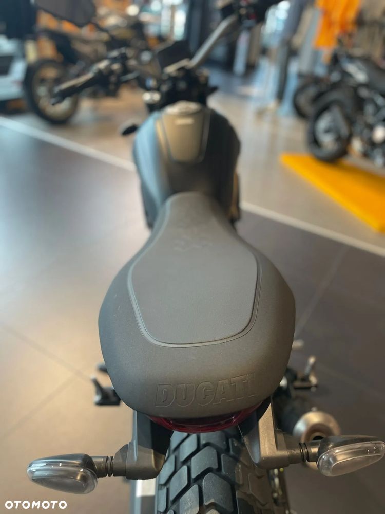Ducati Scrambler - 13