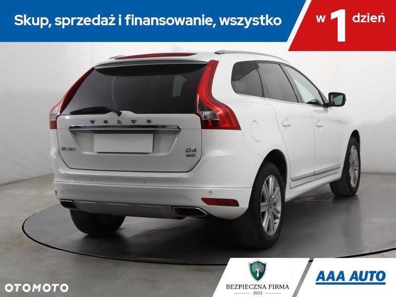 Volvo XC 60 - 6