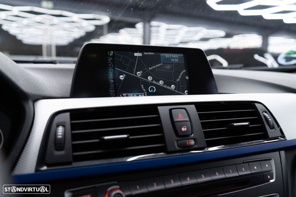 BMW 320 d Pack M - 39