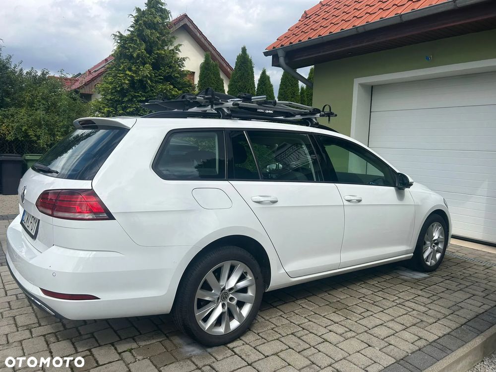Volkswagen Golf - 5