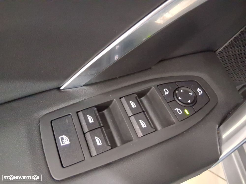 BMW iX2 eDrive20 Pack Desportivo M - 20