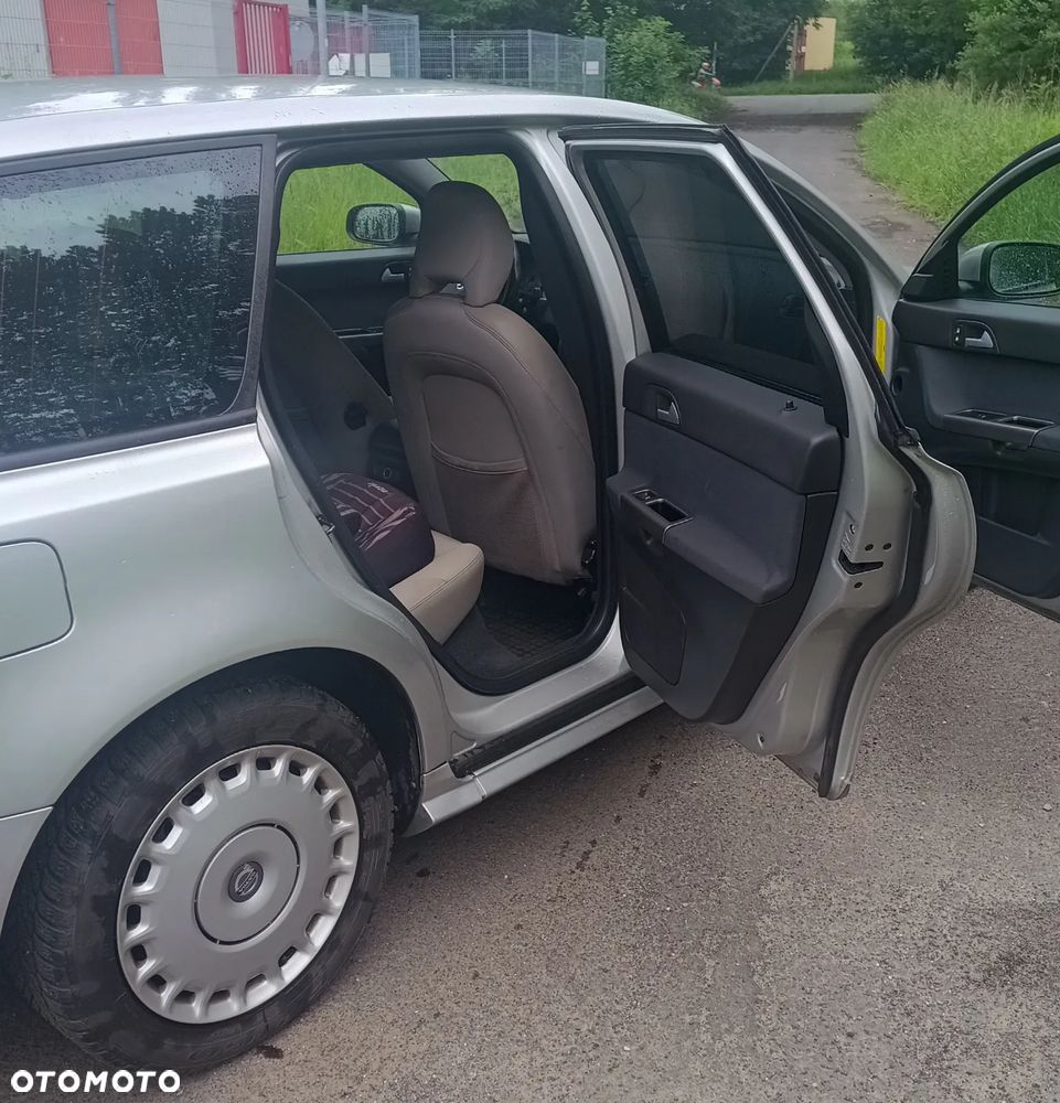 Volvo V50 2.0D Kinetic - 9