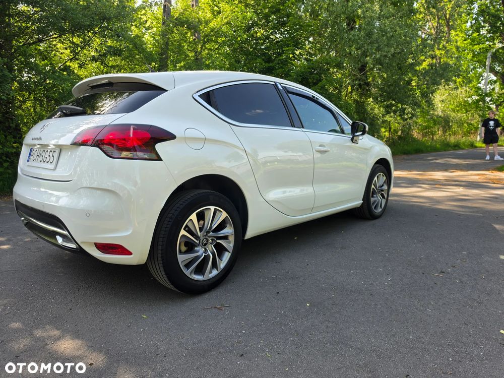 Citroën DS4 e-HDi 115 Chic - 6
