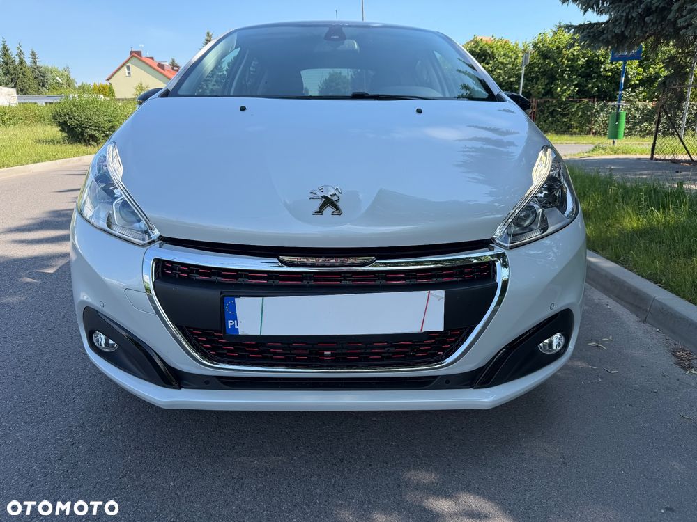 Peugeot 208 - 2