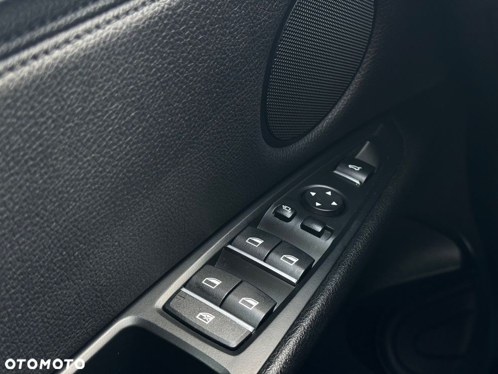 BMW X5 xDrive35i Sport-Aut - 15