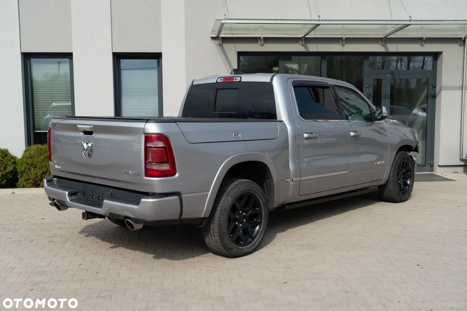 RAM 1500 Crew Cab Limited - 32