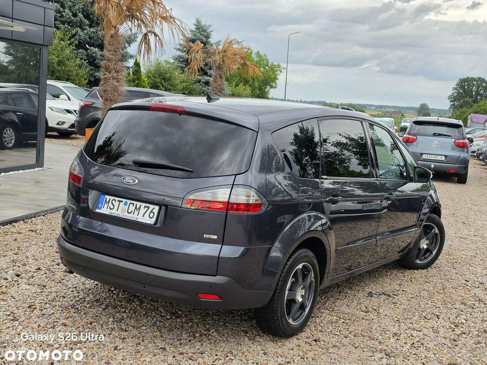 Ford S-Max - 27