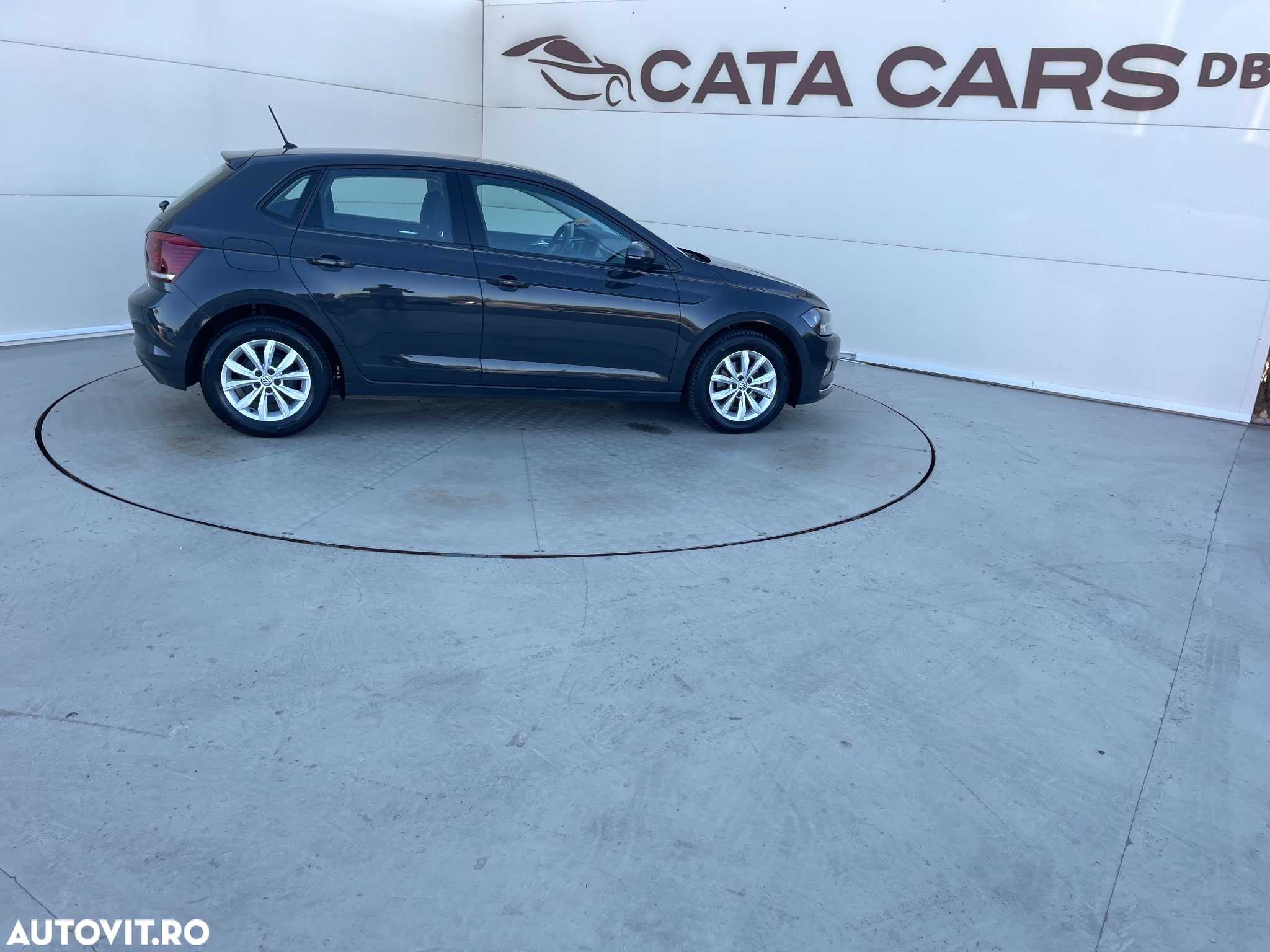 Volkswagen Polo 1.6 TDI SCR DSG Comfortline - 18