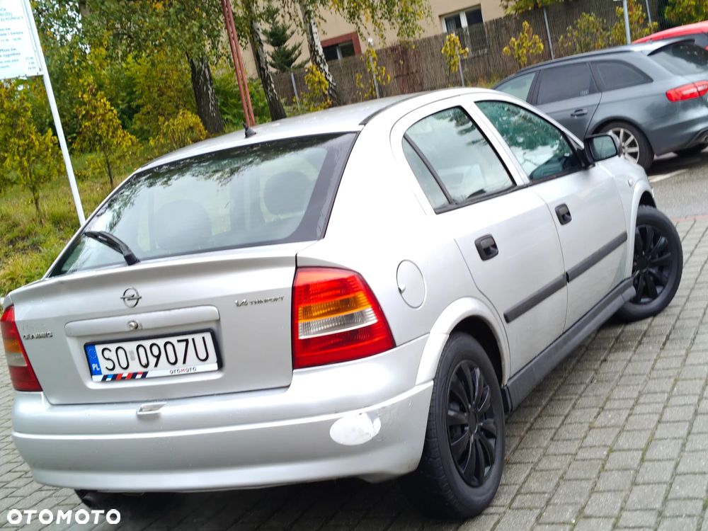 Opel Astra II 1.4 Start - 16