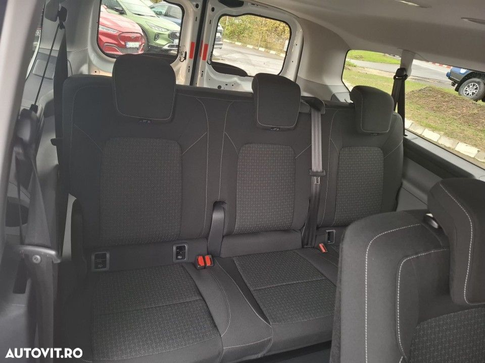 Ford Transit Custom - 13