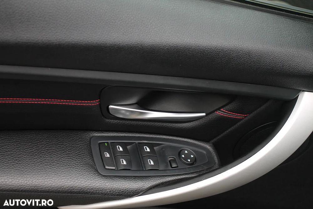 BMW Seria 3 320i Aut. Sport Line - 7