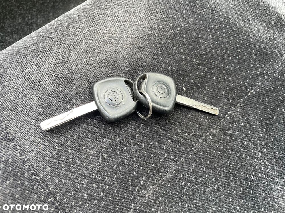 Opel Omega - 40
