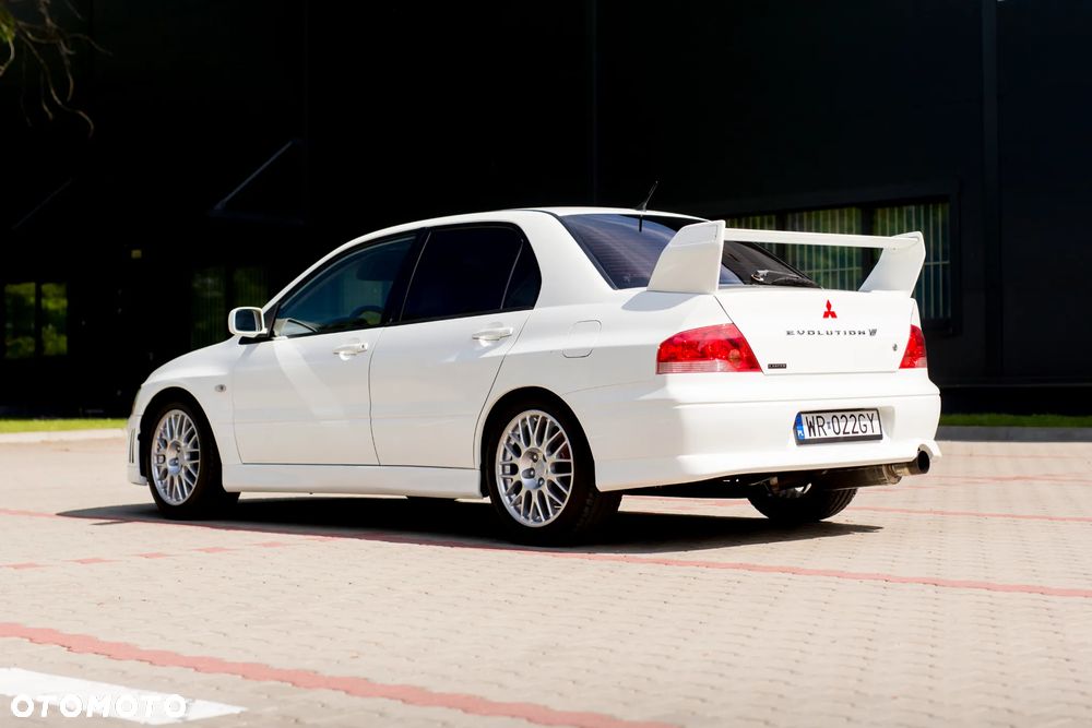 Mitsubishi Lancer Evolution IX - 7