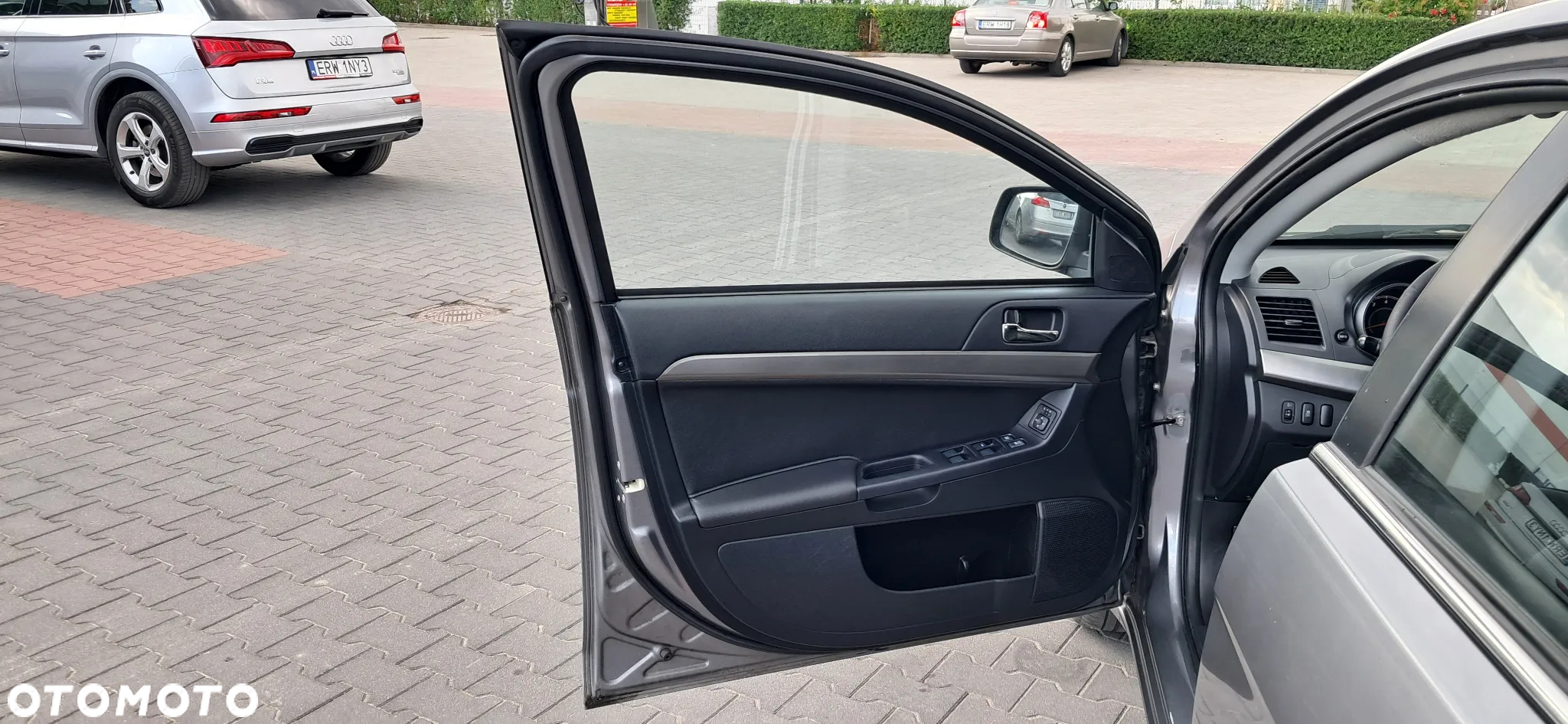 Mitsubishi Lancer 1.8 Invite CVT - 11
