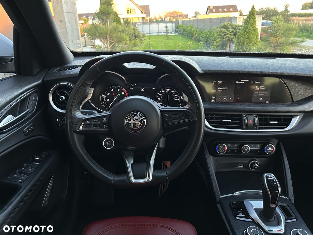 Alfa Romeo Stelvio - 10