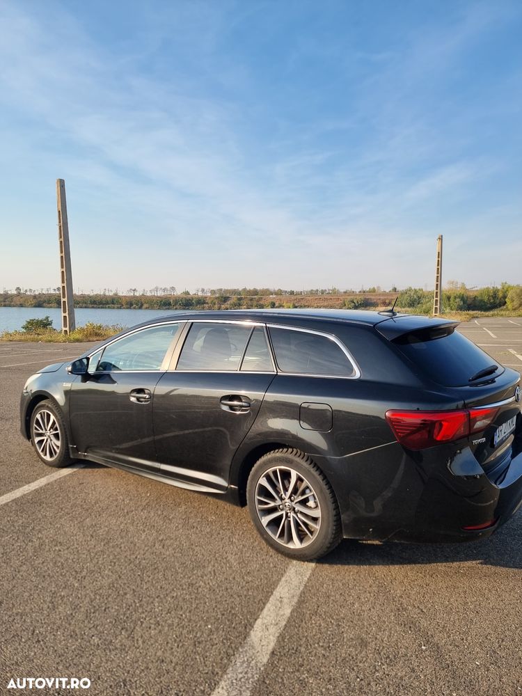 Toyota Avensis - 6