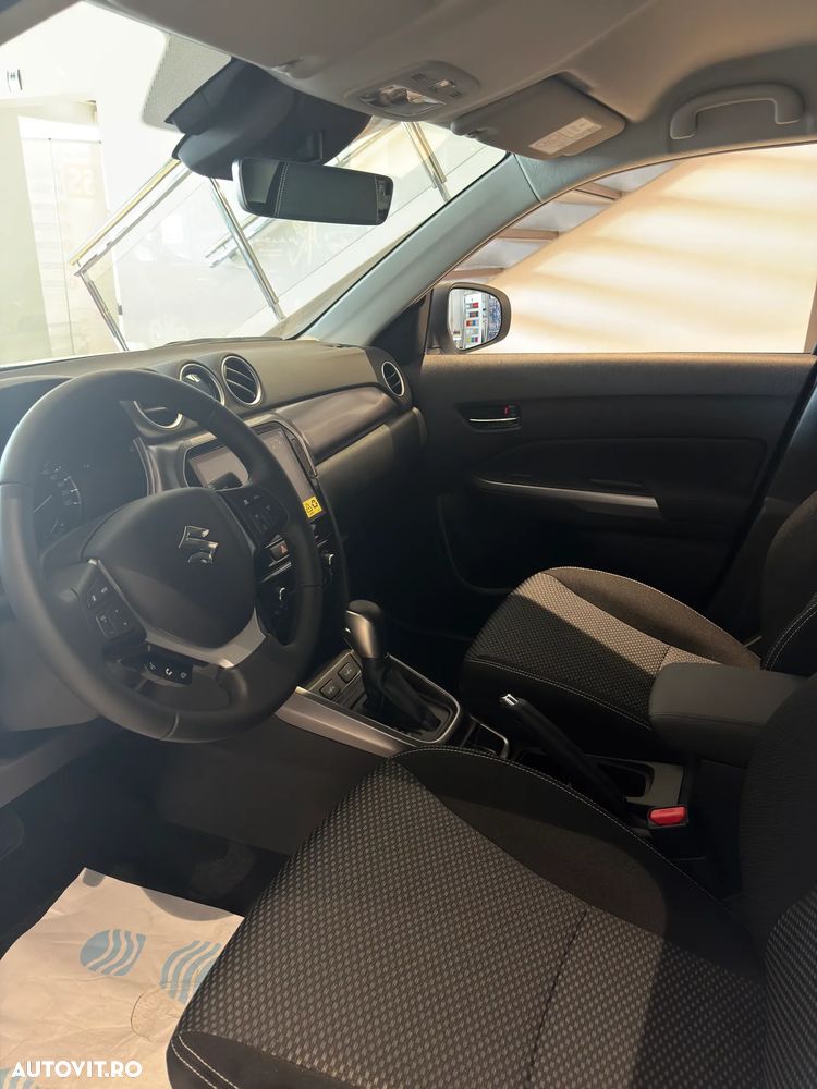 Suzuki Vitara 1.4 Boosterjet 6AT MHEV Passion - 9