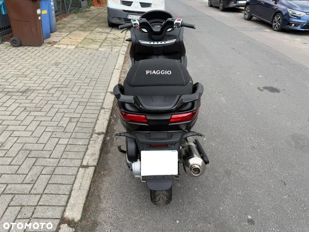 Piaggio MP-3 - 5