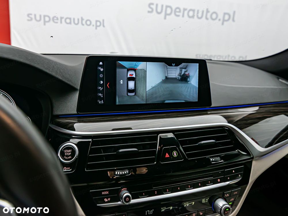 BMW Seria 5 530i xDrive - 22