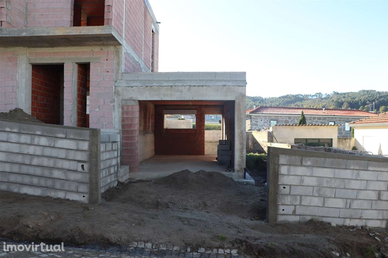 Moradia Geminada T2 Venda em Revinhade,Felgueiras - Grande imagem: 3/25