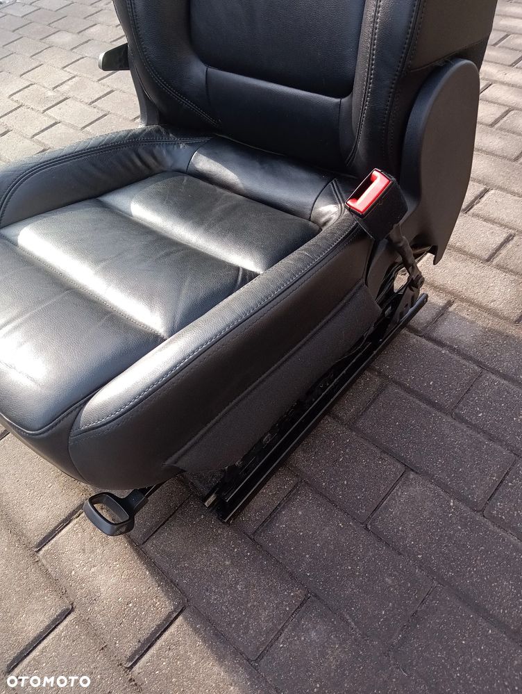 Fotel VW Tiguan skóra idealny - 4