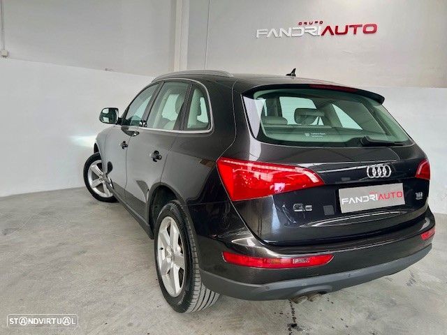 Audi Q5 2.0 TDI Exclusive S-tronic - 9