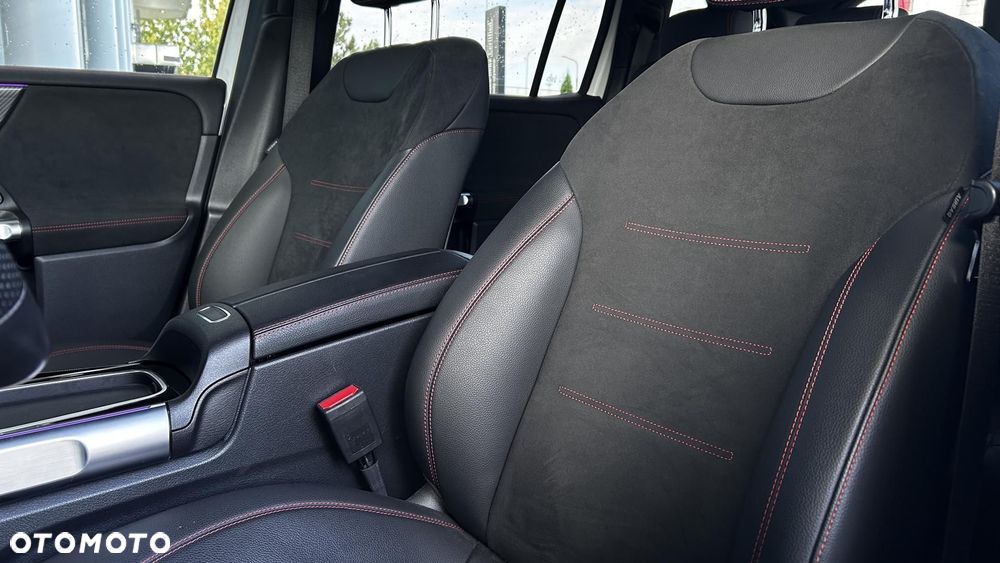 Mercedes-Benz GLB 200 AMG Line 7G-DCT - 12