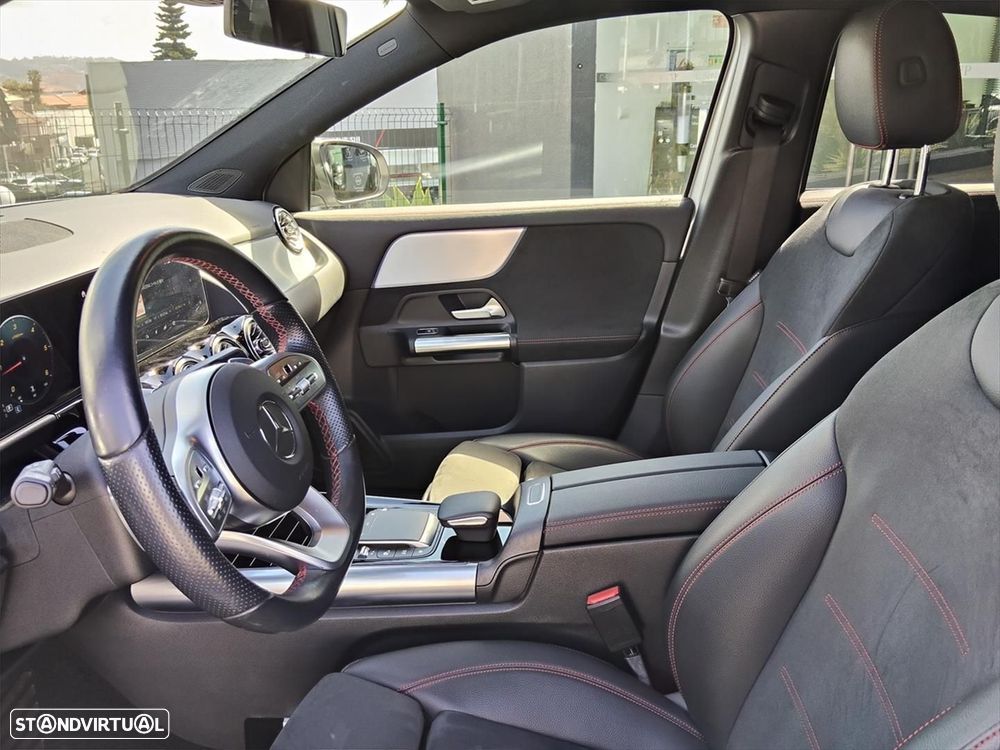 Mercedes-Benz GLA 220 d AMG Line - 12