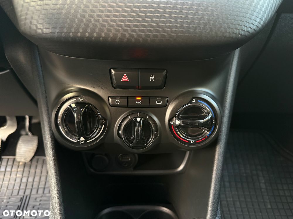 Peugeot 208 - 27