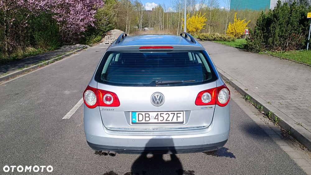 Volkswagen Passat 2.0 TDI DPF BlueMot Trendline - 6