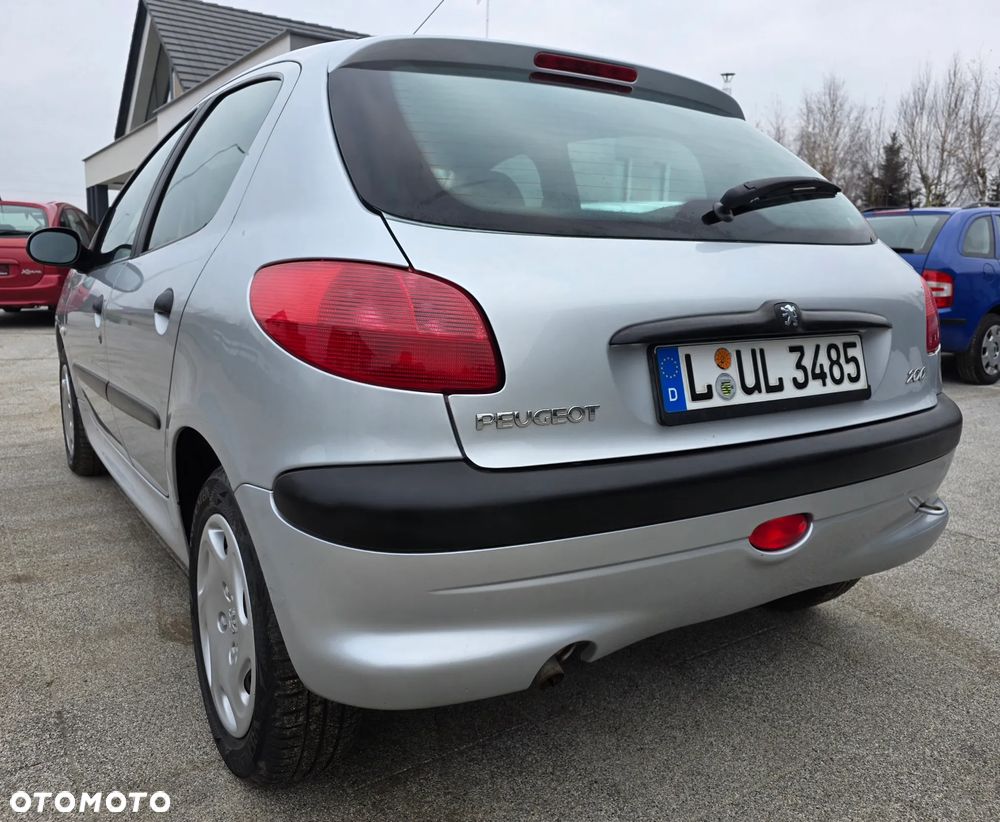 Peugeot 206 75 Grand Filou - 8