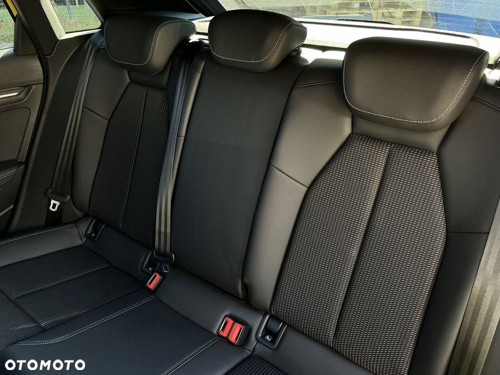 Audi A3 Sportback 35 TFSI mHEV S Line S tronic - 17