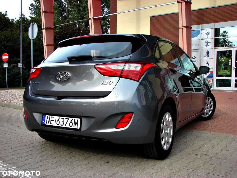 Hyundai i30 1.4 Intro Edition - 16