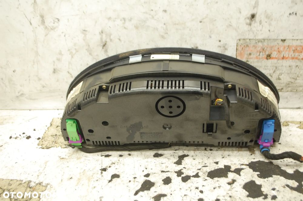 LICZNIK ZEGAR 8E0920931D AUDI A4 B7 B6 2.0 TDI MANUAL - 3
