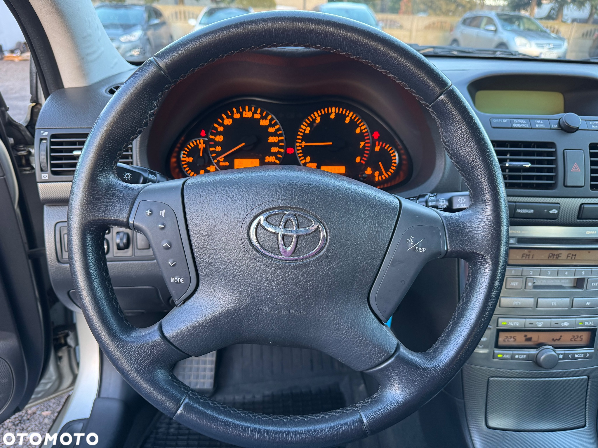 Toyota Avensis 1.8 VVT-i Sol - 25