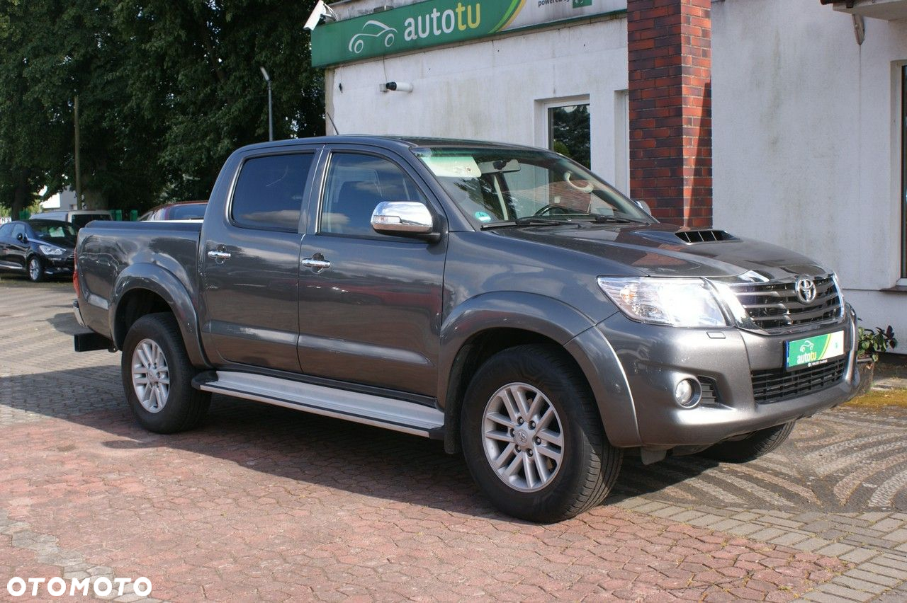 Toyota Hilux - 3