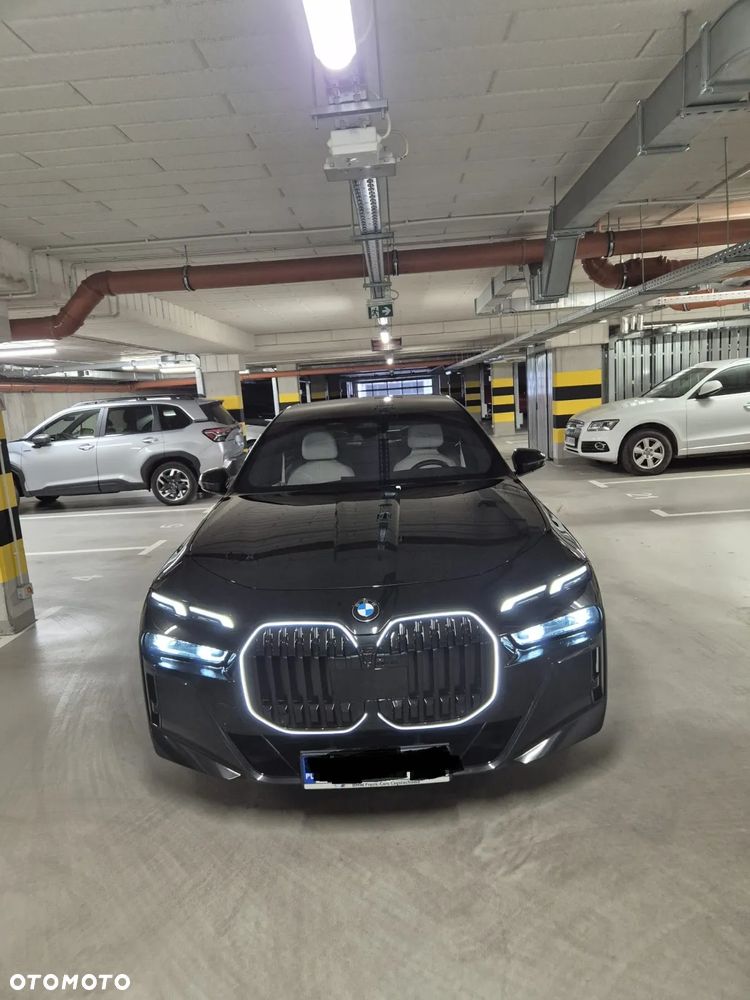 BMW Seria 7 740d xDrive mHEV M Sport sport - 7